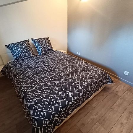 Ferienwohnung T2 Cosy En Duplex Libourne Exterior foto
